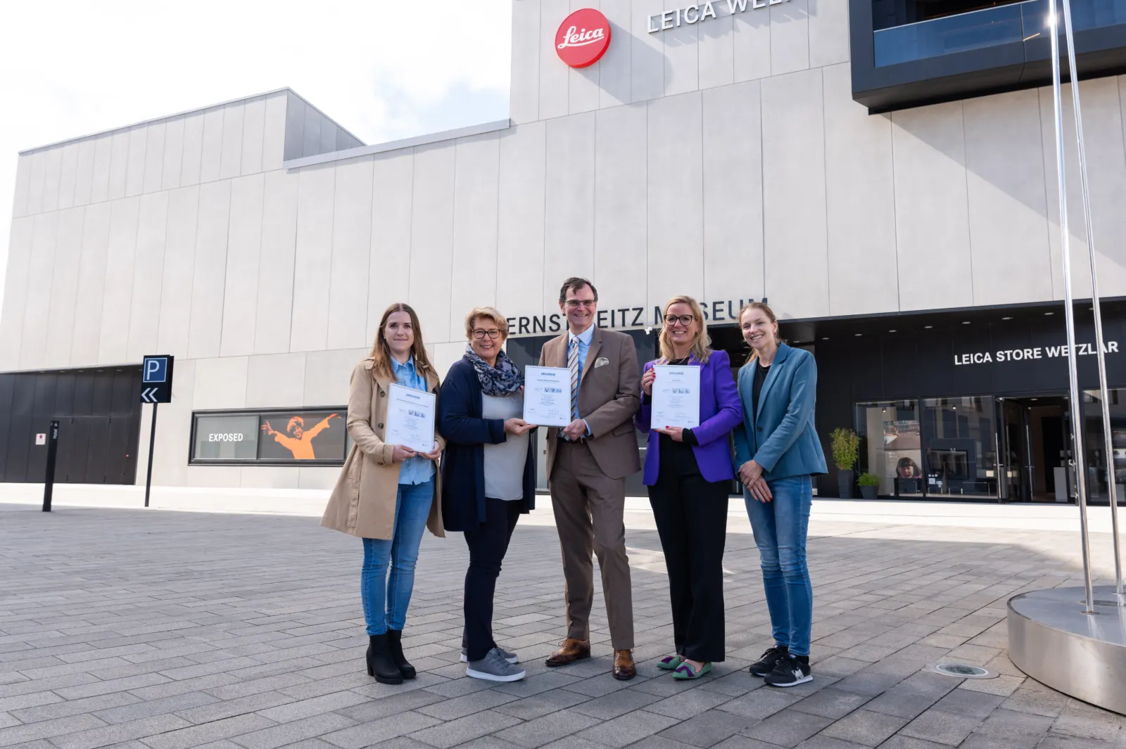 Leica Welt erhält „Reisen für Alle“-Zertifizierung